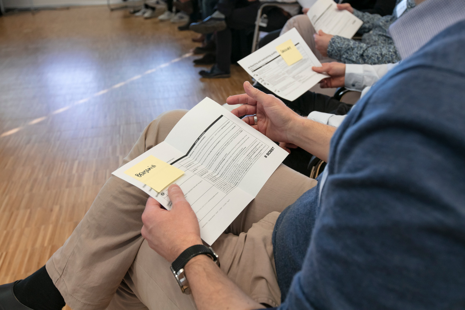 Expert participant focused during coaching session